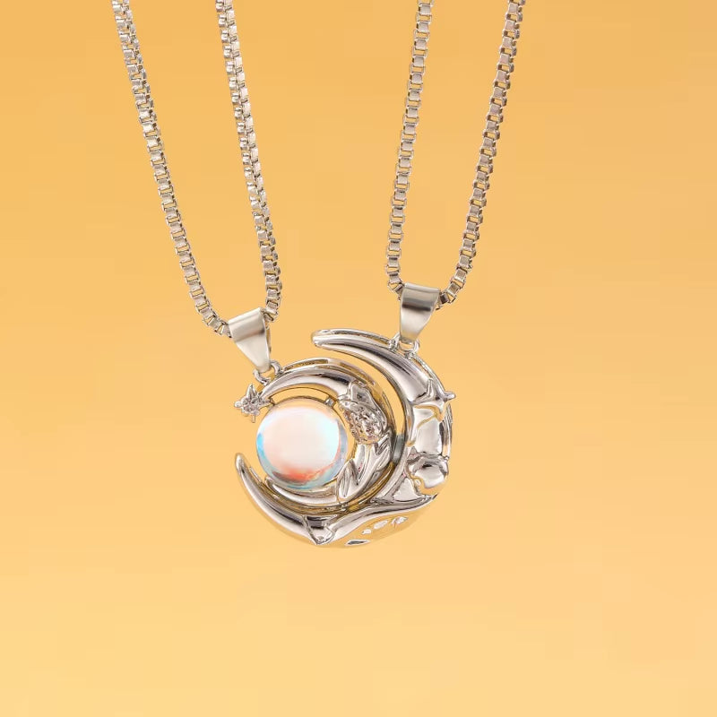 2Pcs/Set Magnetic Couple Matching Necklace Sun Moon Heart Shape Magnet Paired Pendant Jewelry Chain Choker Fashion Lover Gift