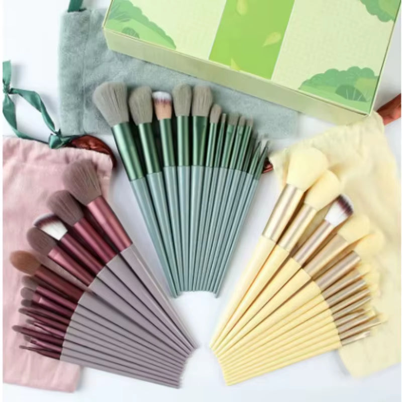 13-Piece Professional Yellow Makeup Brush Set with Ultra Soft Bristles for Foundation, Contouring, and Eye Makeup